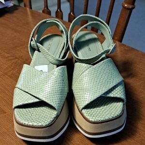 Bruno Premi Green Platform Sandals 37-6.5